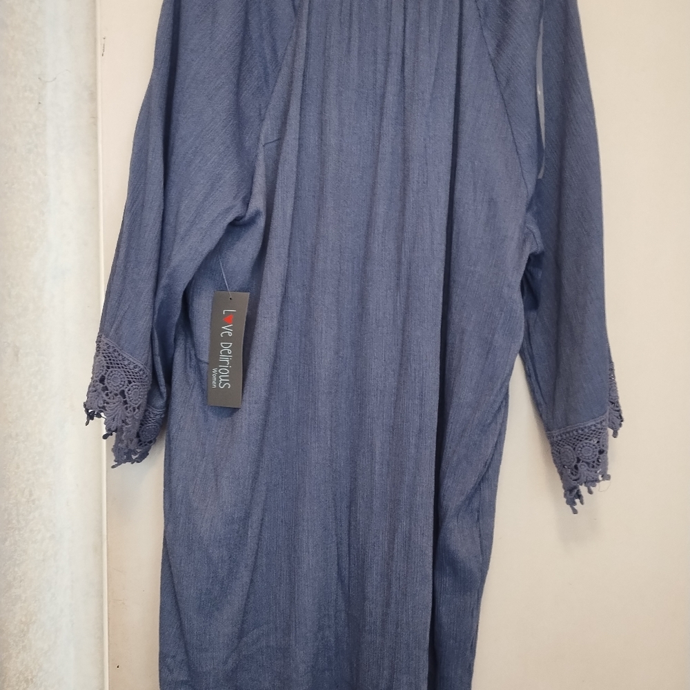 Dress - Picture 4 of 10